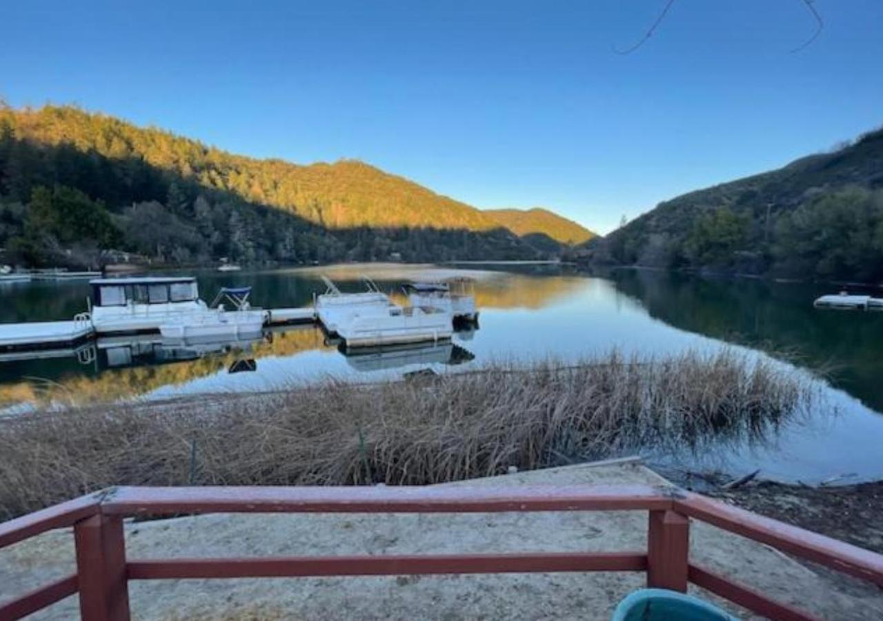 The Lodge At Blue Lakes Upper Lake Exterior foto